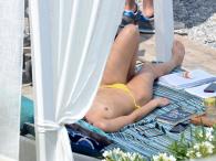 Dakota Johnson topless w "Ciemniejsza strona Greya''